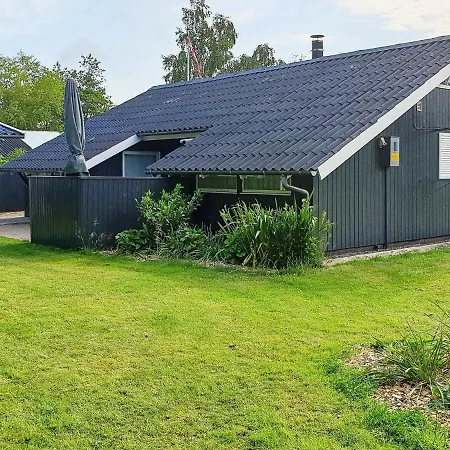 Cosy Holiday In With Terrace On Lush Green Plot Ferienhaus Hemmet