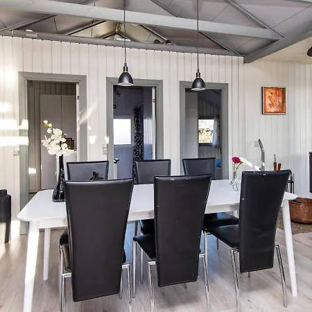Cosy Holiday In With Terrace On Lush Green Plot Feriehus *