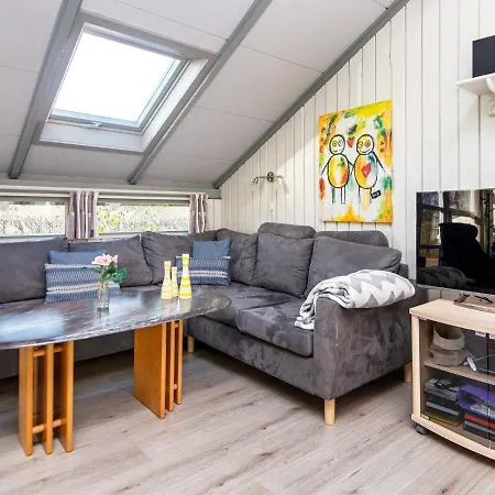 Cosy Holiday In With Terrace On Lush Green Plot Hemmet